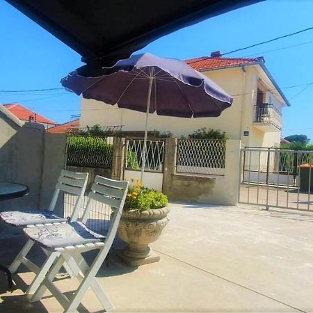 Apartment Fain - Private Parking Zadar Bagian luar foto