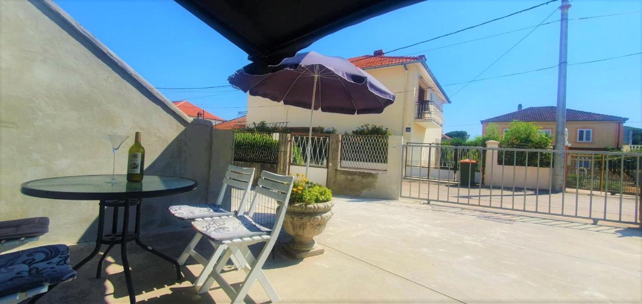 Apartment Fain - Private Parking Zadar Bagian luar foto