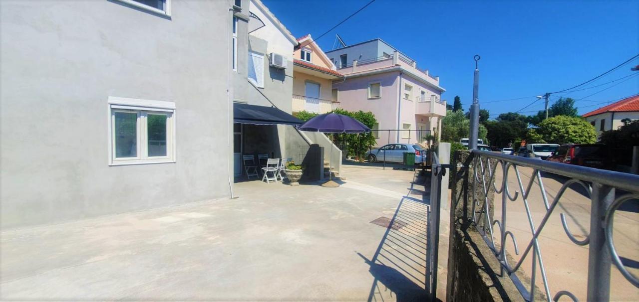 Apartment Fain - Private Parking Zadar Bagian luar foto