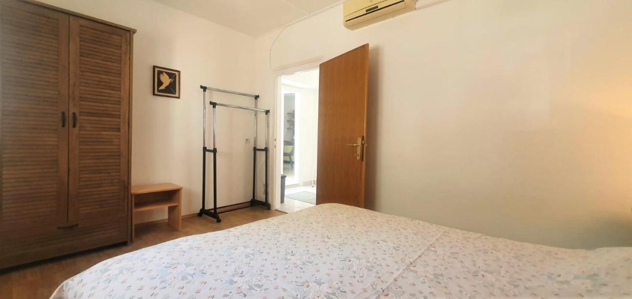 Apartment Fain - Private Parking Zadar Bagian luar foto