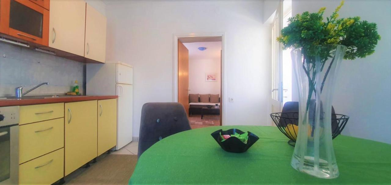Apartment Fain - Private Parking Zadar Bagian luar foto