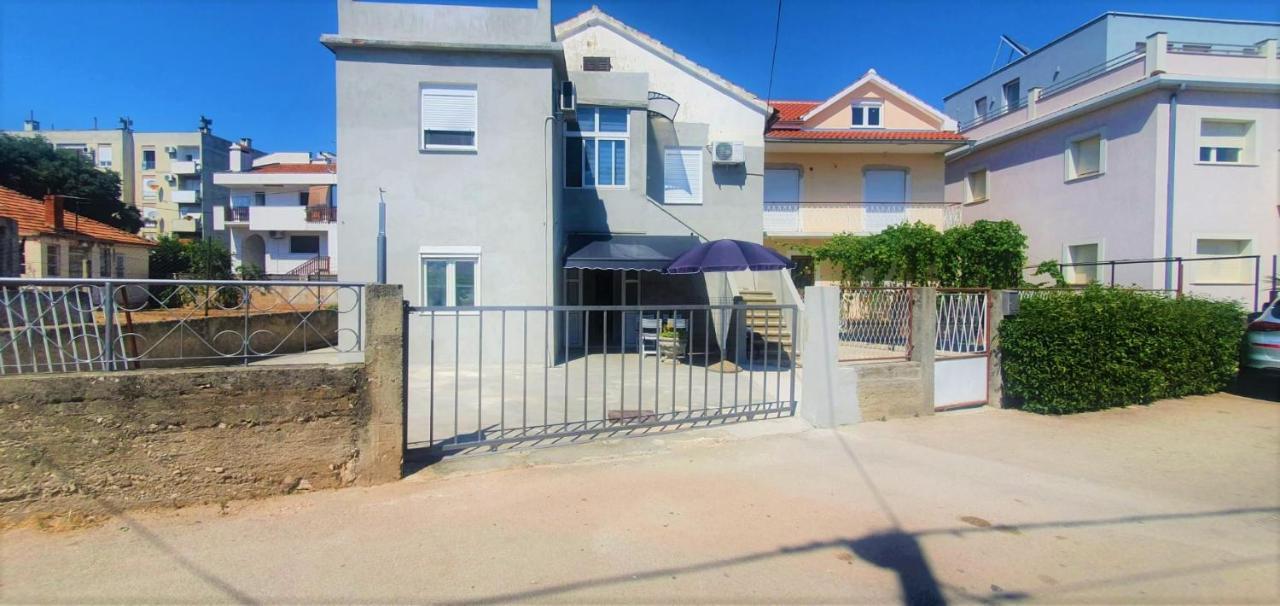 Apartment Fain - Private Parking Zadar Bagian luar foto