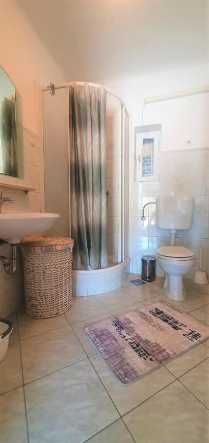 Apartment Fain - Private Parking Zadar Bagian luar foto